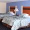 Days Inn by Wyndham - Cape Cod - West Yarmouth