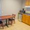 Days Inn by Wyndham Redwood City - 红木城
