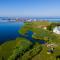 Villa Kuus Sõlme - Sea View Holiday Home - Kuressaare