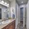 Lakefront Home Less Than 3 Miles to Historic Granbury!