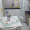 Lindo apartamento em prédio de frente para o mar