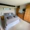 Amazing cottage right in the heart of Ewhurst Green, overlooking Bodiam Castle - Sandhurst