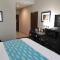 Best Western Plus Waller Hotel
