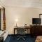 Super 8 by Wyndham Liverpool/Syracuse North Airport