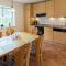 Ferienhaus-Waterkant-bis-6-Personen-mit-Garten