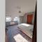 Self catering upstairs apartment at Tradcottage