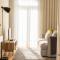 Light-filled Bonjardim Apartments