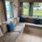 5 mins walk to beach. 3 bedroom caravan. Sleeps 8