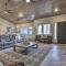 Stylish Home with Expansive Deck in Show Low! - شو لو