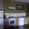 Adelphi Apartment 6 Riverview 2 BDRM or 6A King Studio Riverview both with balconies - Echuca