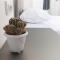 Jazz & Wine apARTment & Next to Sea Garden & Parking & HBO & Netflix & 2 bathrooms