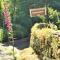 Wellstone Cottages - Honey Coach House