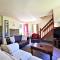 Wellstone Cottages - Honey Coach House
