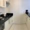 1103- Apartamento Encantador, amplo e decorado, mobiliario moderno, cozinha completa com utensílios , Excelente vista da cidade e localização privelegiada no bairro Bigorrilho - Curitiba