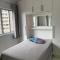 1103- Apartamento Encantador, amplo e decorado, mobiliario moderno, cozinha completa com utensílios , Excelente vista da cidade e localização privelegiada no bairro Bigorrilho - Curitiba