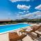 Villa Terra with heated pool