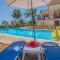 Exceptional Large Villa, FREE HEATED Pool 1 NOV - 15 JAN, Privacy,Prime Location