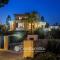 Exceptional Large Villa, FREE HEATED Pool 1 NOV - 15 JAN, Privacy,Prime Location