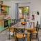 Exceptional Large Villa, FREE HEATED Pool 1 NOV - 15 JAN, Privacy,Prime Location