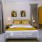 Exceptional Large Villa, FREE HEATED Pool 1 NOV - 15 JAN, Privacy,Prime Location