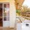 Renas Hospitality walk to the beach,10min to Chania!