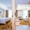 Vienna Hotel Whhan xingye road stone bridge subway station store