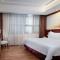 Vienna Hotel Shenzhen Pingshan Shenshan Road