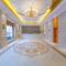 Vienna Hotel Whhan xingye road stone bridge subway station store