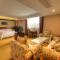 Vienna Hotel Shanghai Happy Valley