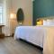 Marseilles Beachfront Hotel - Miami Beach