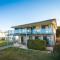 45 Hillside Cres Beach House