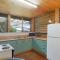 98 Ocean Parade Rustic Log Cabin
