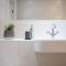 Large 2 Bedroom Apartment in Ashford with PARKING