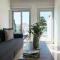 Phaedrus Living: Seaside Luxury Flat Lighthouse 65