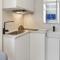 Small Design Studio - Rosa, Bairro Alto