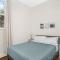 Spacious 5-BR Apt next to transit Free Parking - شيكاغو