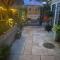Secret Gem 1 Bed Garden Flat Private Luxury Hot Tub