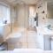 Neroli River View Apartment