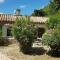 Alpilles Cottage Philippes Farm gite 4 p , piscine- Maison 55m2 - 2 chambres - calme - jardin botanique - Saint Rémy de Provence - Parc Naturel Régional des Alpilles - proche Baux de Provence -