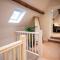Neroli River View Apartment