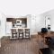 Value Suites Extended Stay - Arlington