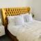 Luxury, centrally located 2 bed modern apartment