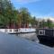 Houseboat Bonnie