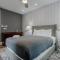 Gold coast villa with free parking garage sleeps 10 - Chicago