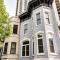 Gold coast villa with free parking garage sleeps 10 - Chicago