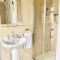 Seven Oaks B&B