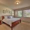 Sunny Show Low Home Deck, BBQ and Golf Course Views