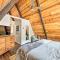 A-Frame Pinetop Lakeside Cabin Under the Pines! - باينتوب ليكسايد