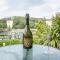 Modern House in Looe, Near Beach and Bars with Great Views and free access to a nearby Indoor Swimming Pool - Looe