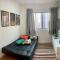 707- Apartamento Encantador, amplo e decorado, quarto, sala, cozinha, mobiliario moderno, cozinha completa com utensílios , Excelente vista da cidade e localização privelegiada no bairro Bigorrilho - Kurytyba